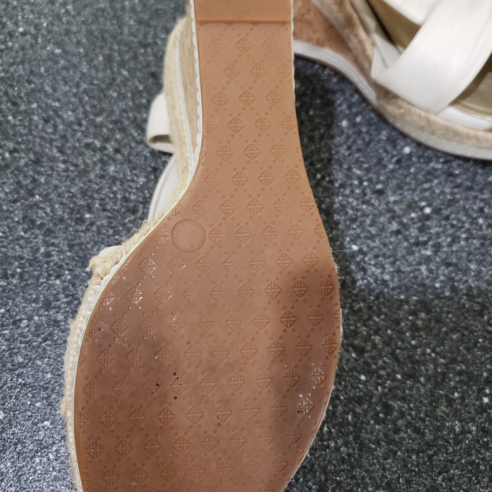 Shoes - Picture 2 of 2